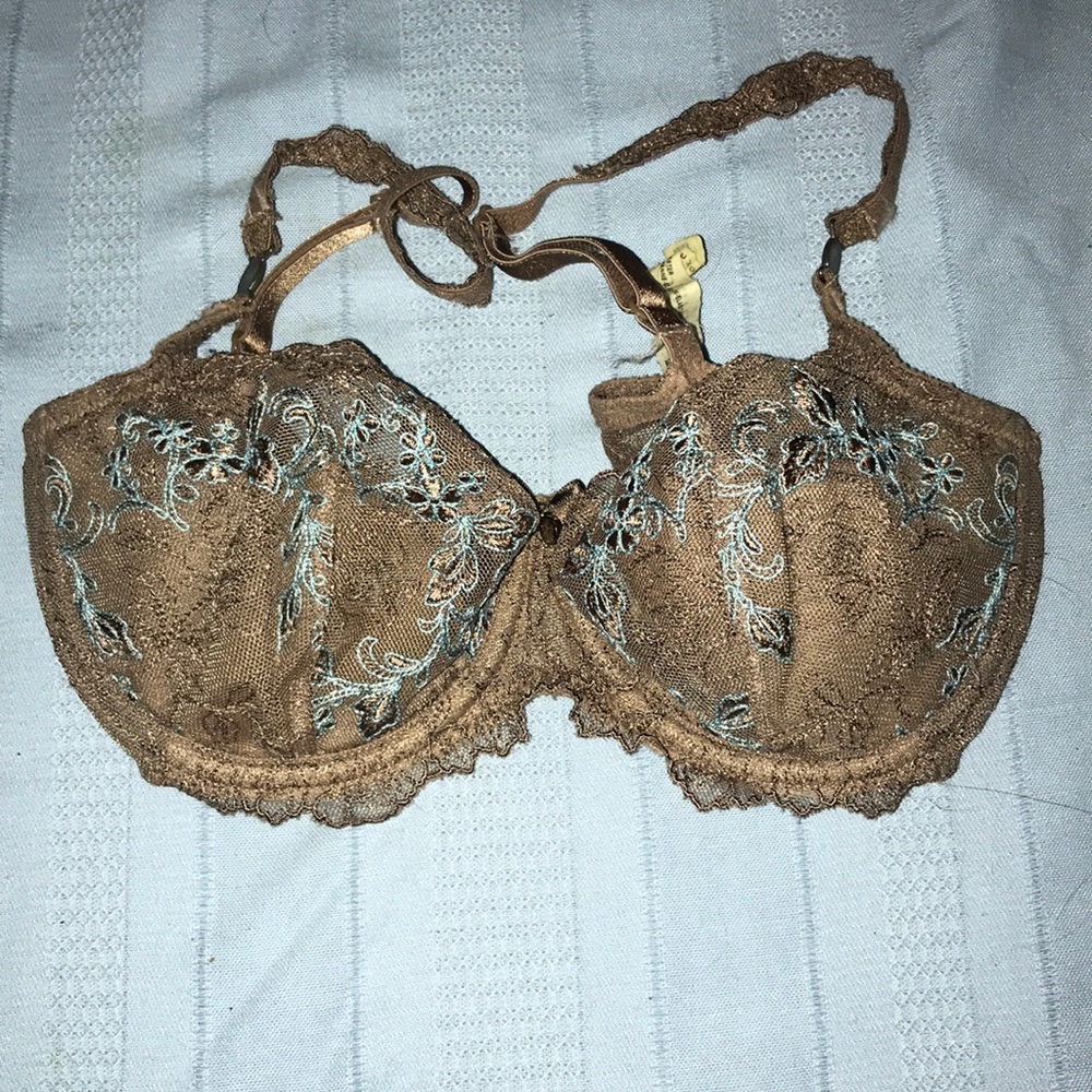 Lace balconet bra tan with blue detailing 32C